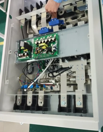 2.2KW 스핀들 AC 주파수 변환기 CNC 예비 부품의 인버터 220V VFD 220V 1상 380V 전원 인버터